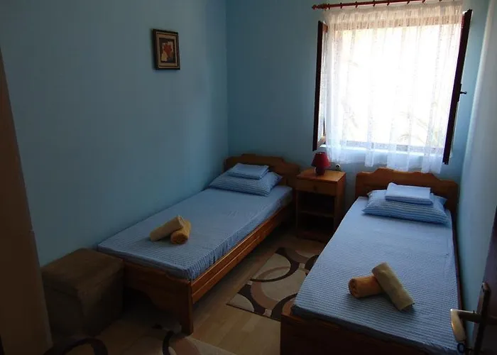 Apartment Apartman Sucuraj *