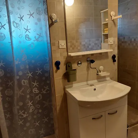 Apartman Sucuraj * Sućuraj