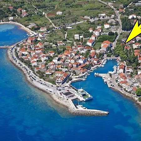 Apartman Sucuraj Lägenhet